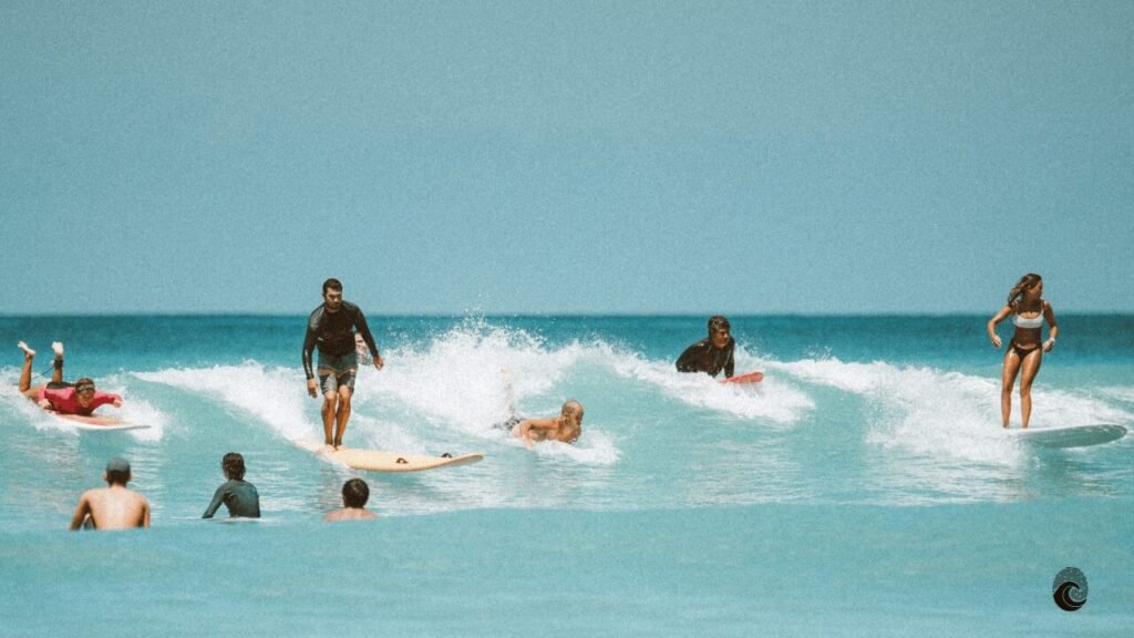 5 Erros Comuns do Iniciante no Surf (e Como Evitar Cada Um!)