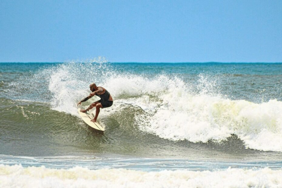 Surf em Itacaré: Guia Completo dos Melhores Picos da Bahia