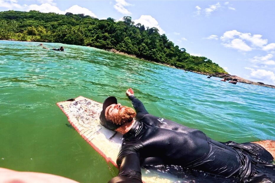 Surf na Engenhoca – Itacaré: Um Pico Paradisíaco para Surfar e se Conectar com a Natureza