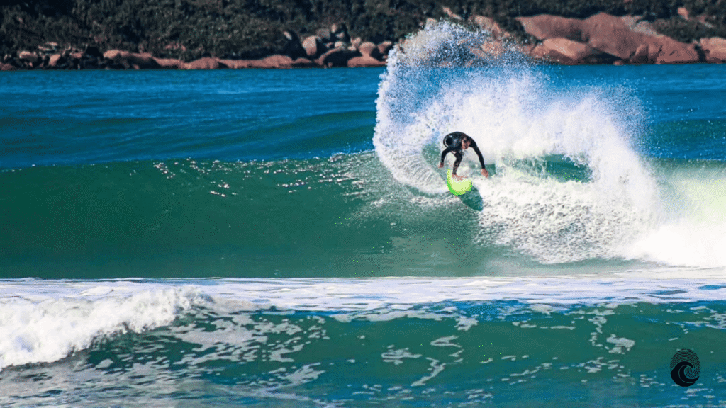Como é o surf no Campeche